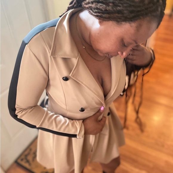 Ladies dress jacket - Picture 2 of 3